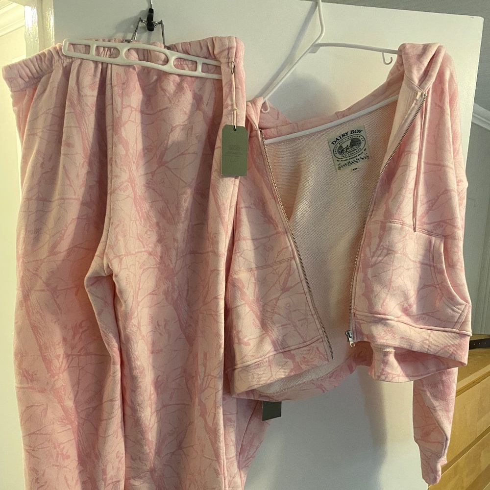 Dairy boy pink camo set with zip up